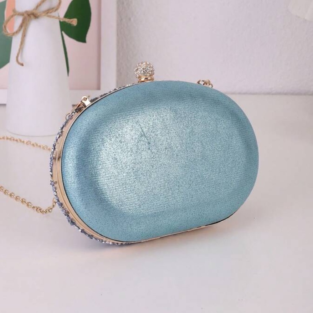 💎 Jewel Encrusted Purse 💎 - Picture 4 of 8